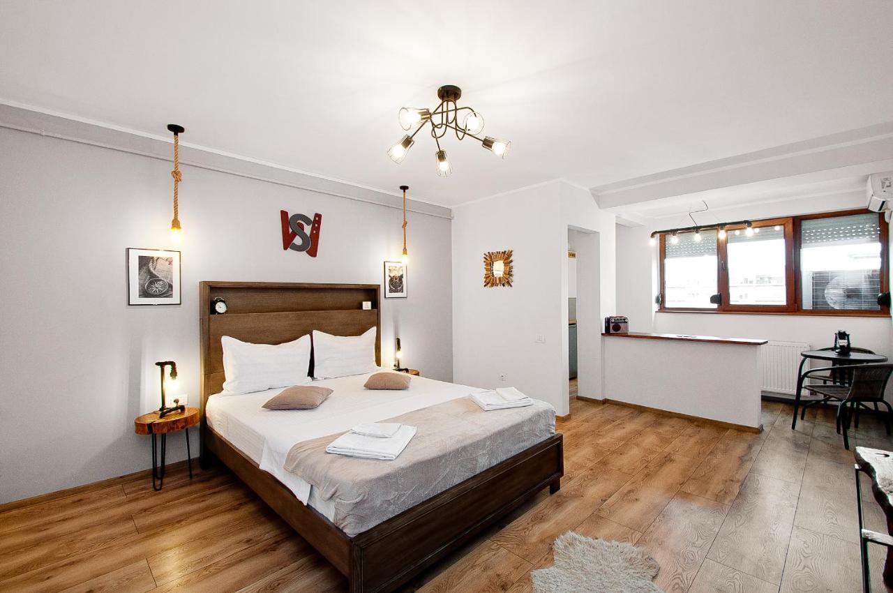 Wood&Steel Apartment Galaţi Εξωτερικό φωτογραφία