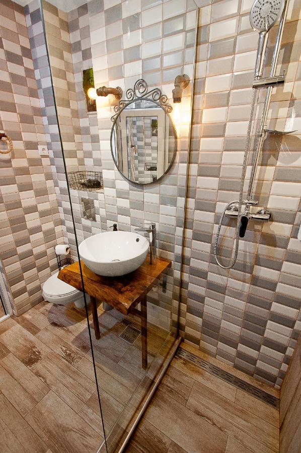 Wood&Steel Apartment Galaţi Εξωτερικό φωτογραφία